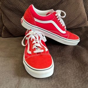 Pre-Owned Mens Vans Red Sneakers - Size 9.5 Men’s